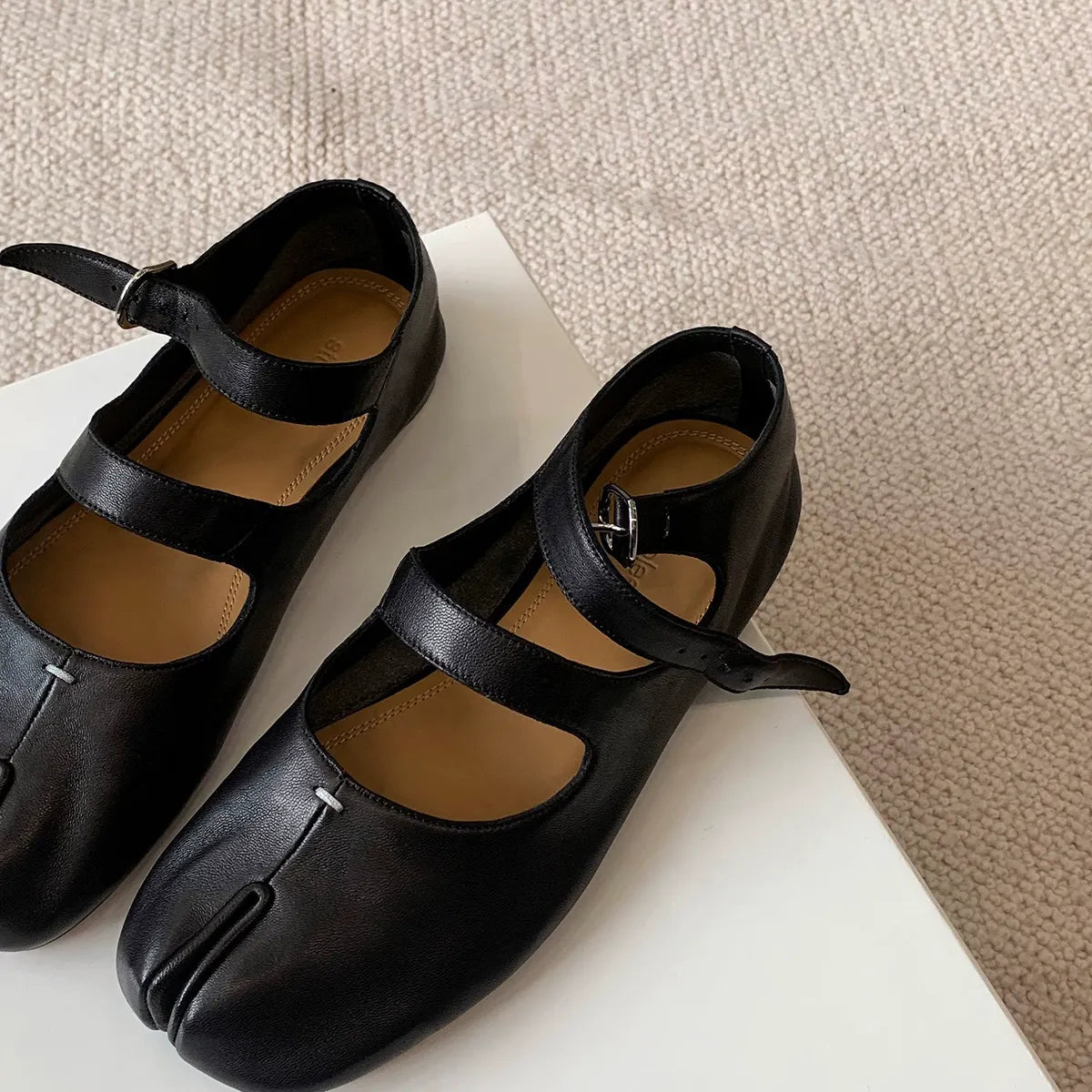 Pig's Trotter Toe Shoes