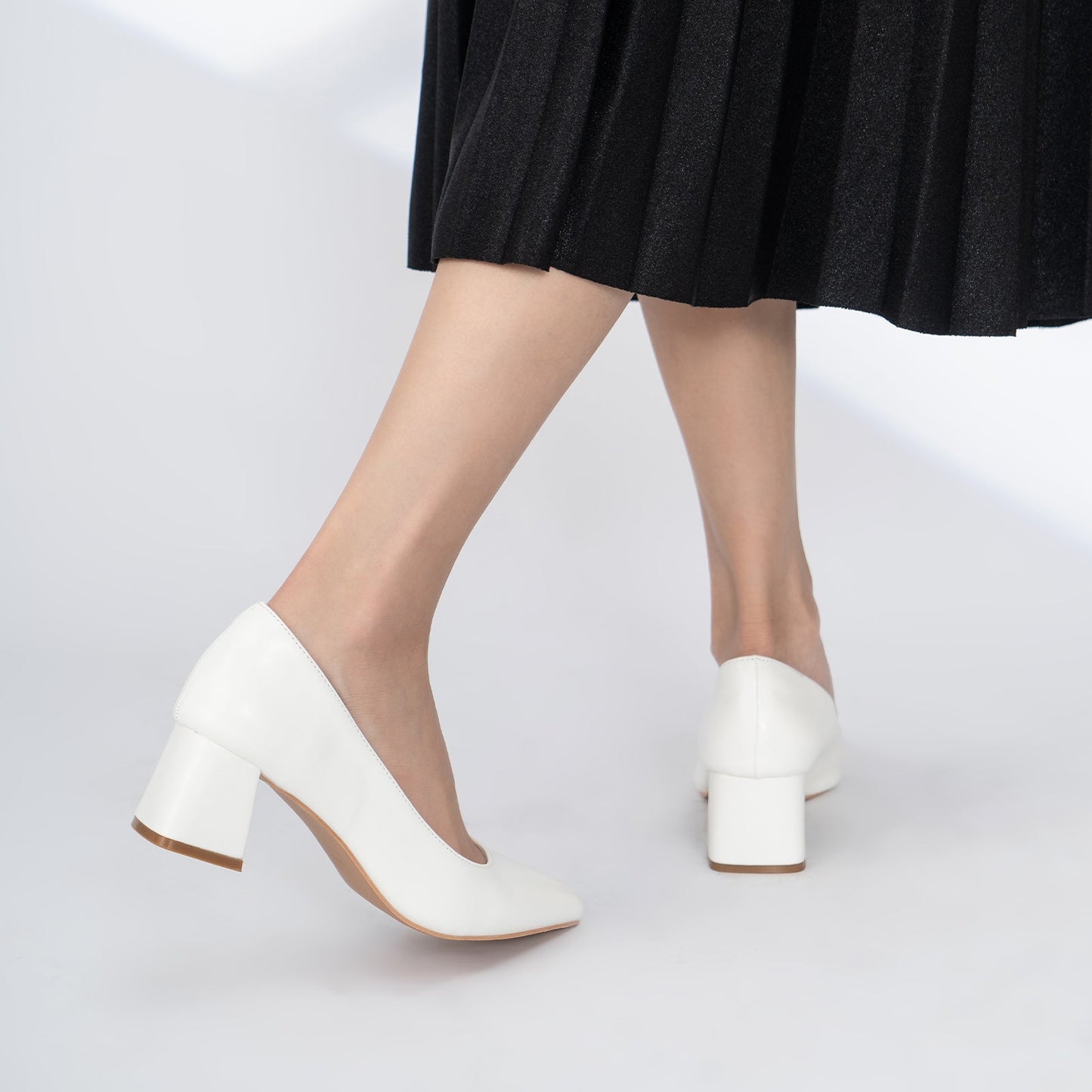 Point Toe Leather Chunky Low Heels