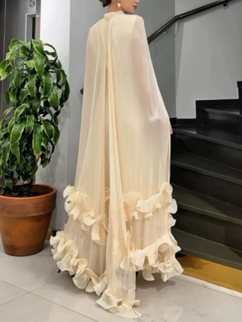 Elegant Turtleneck Sheath Maxi Dress with Cloak Sleeves and Draped Detail