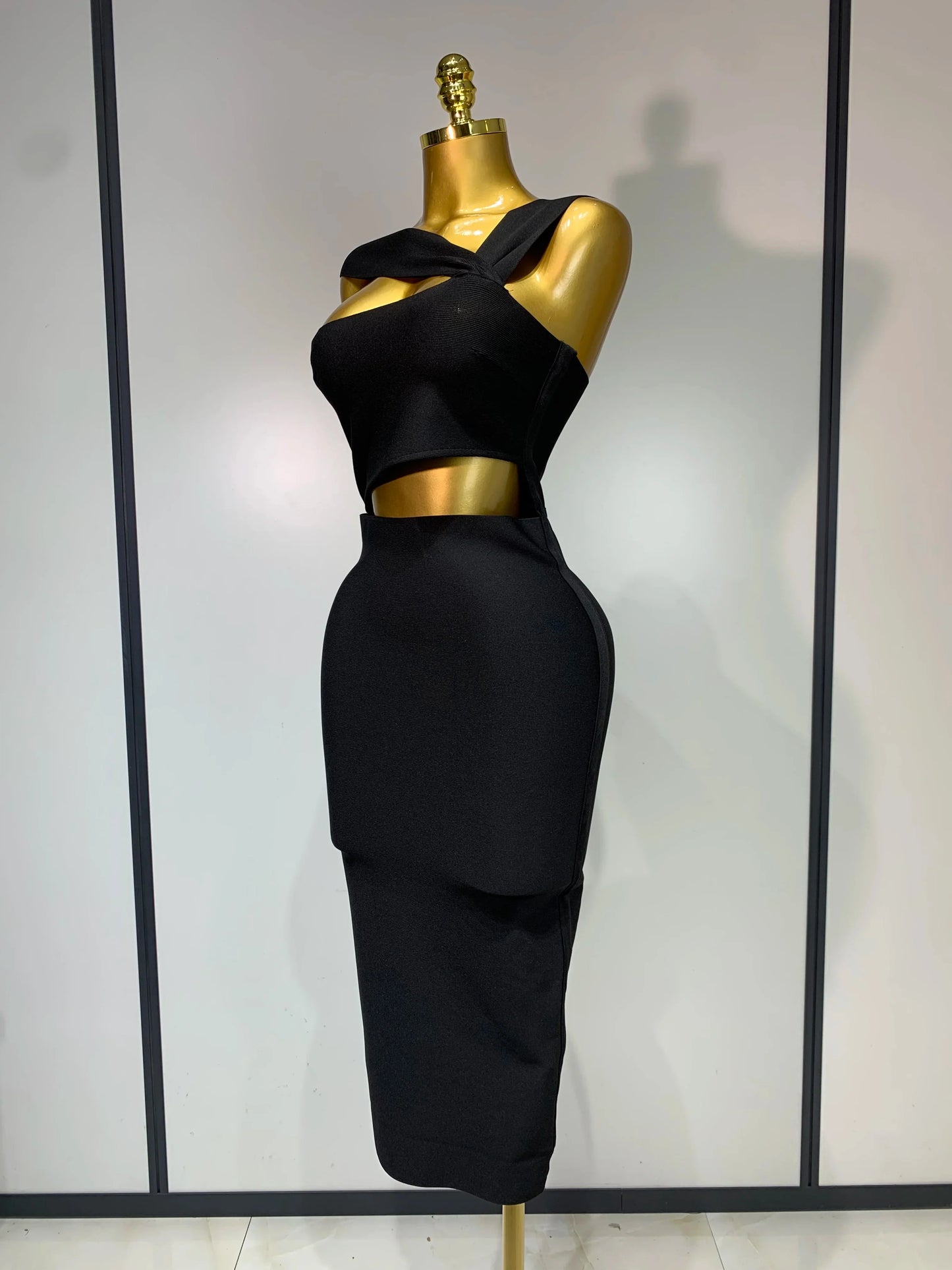 Black Strapless Sheath Mid-Calf Dress