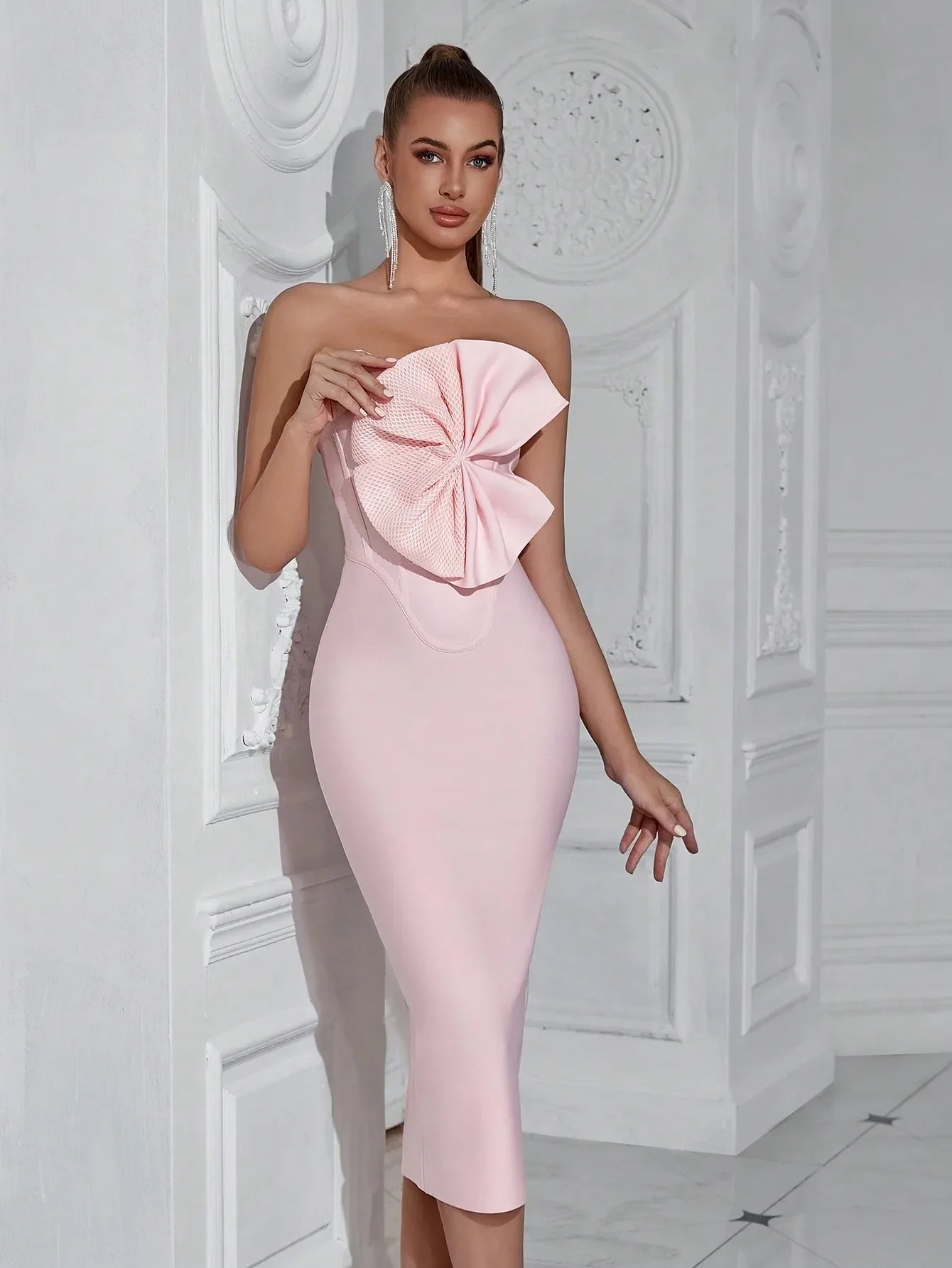 Elegant Strapless Sheath Midi Dress