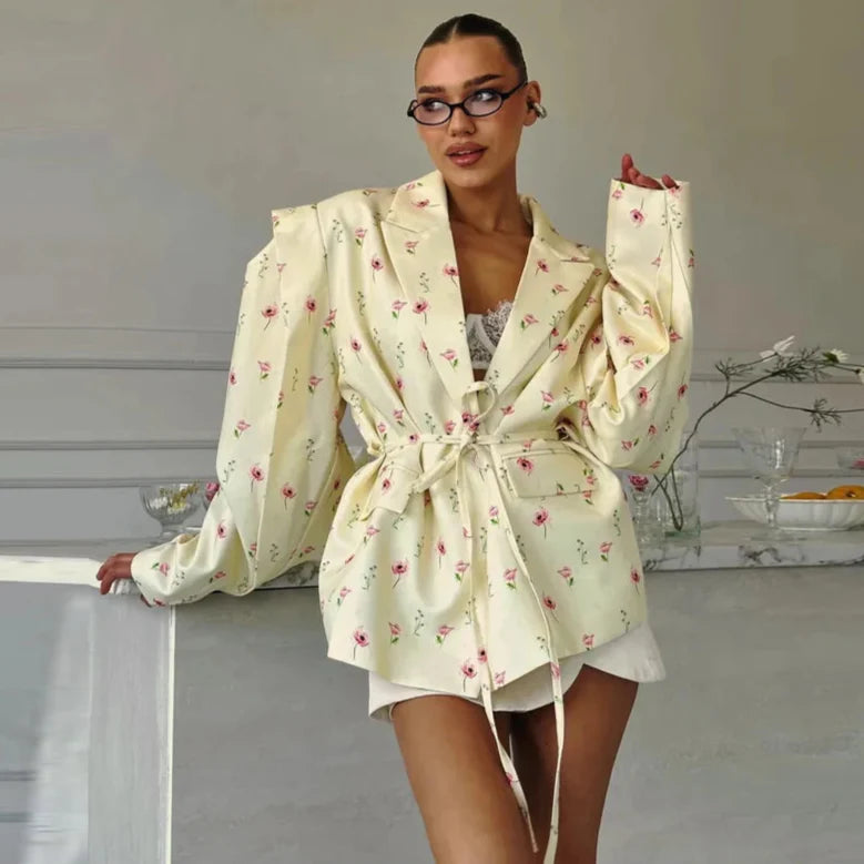 Oversized Blazer with Belted Waist – Light Cotton Blend