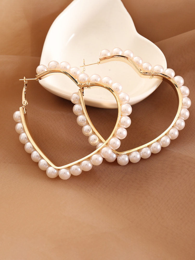 Minimalist Heart Pearl Earrings