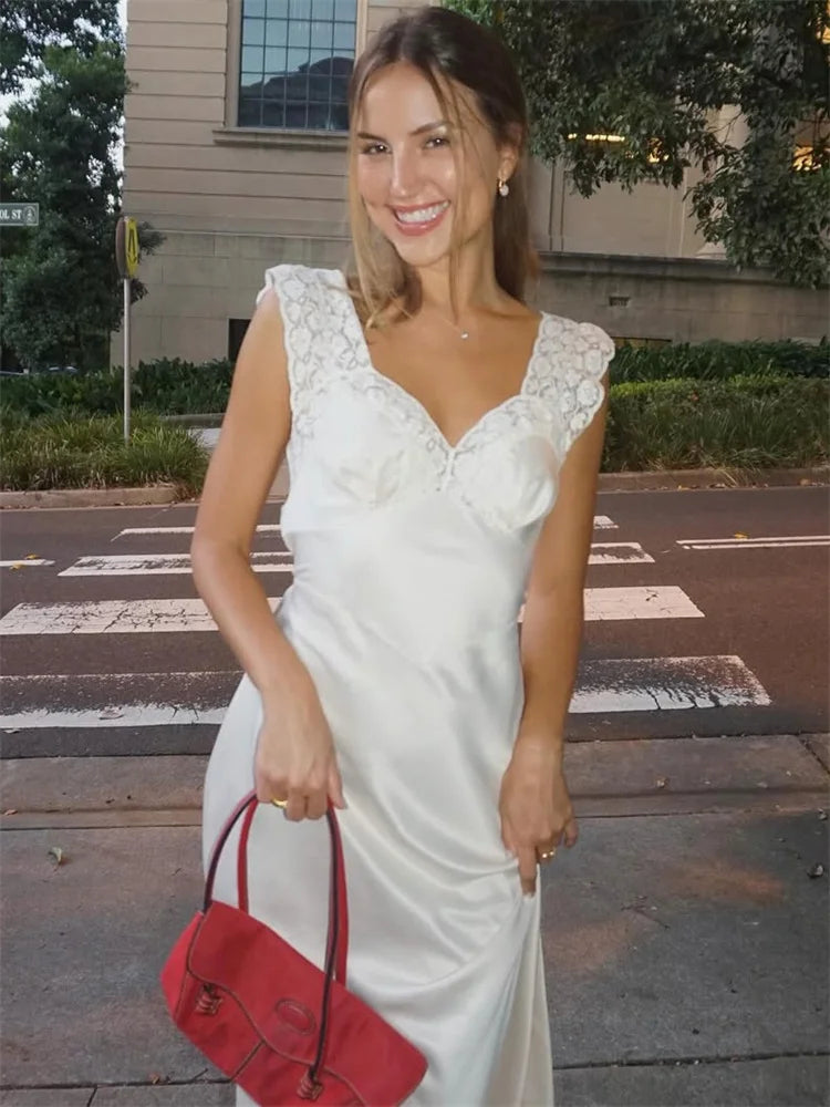 Patchwork Satin Lace Maxi Dress – Elegant V-Neck Evening Gown