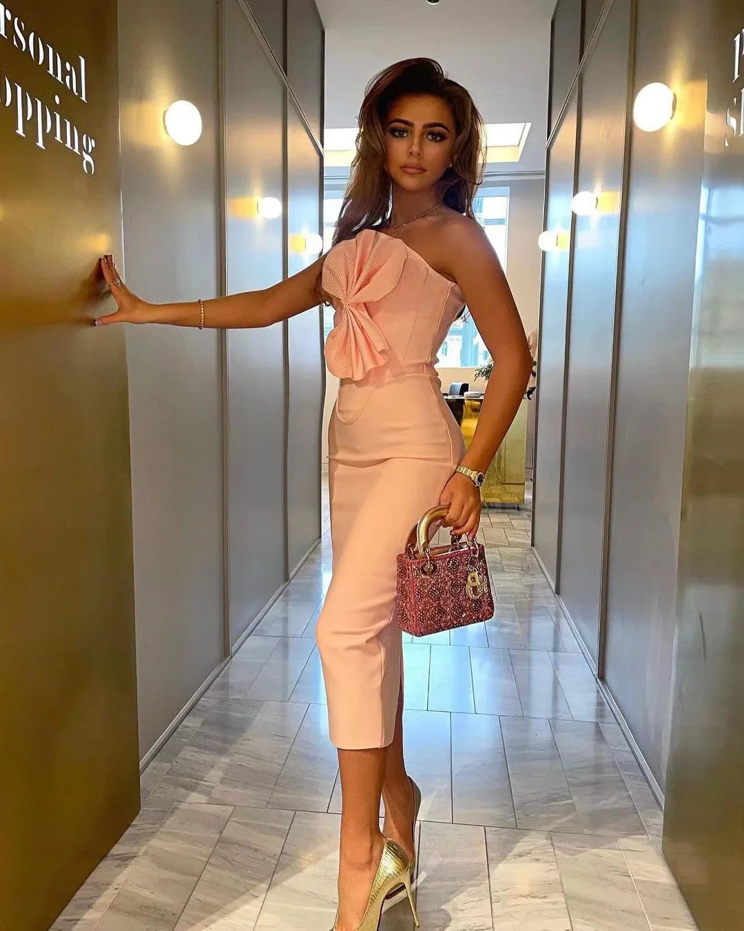 Elegant Strapless Sheath Midi Dress