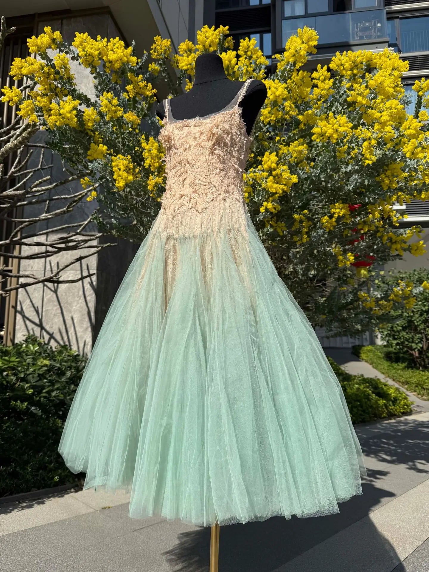 Textured Tulle Green Gradient Flare Maxi Dress