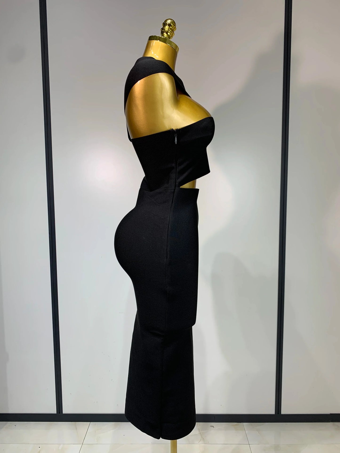 Black Strapless Sheath Mid-Calf Dress