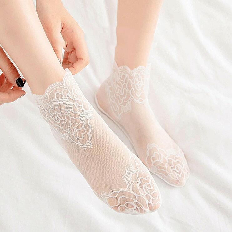 Best Seller Women's Lace Socks Classic Floral Pattern for Any Outfit