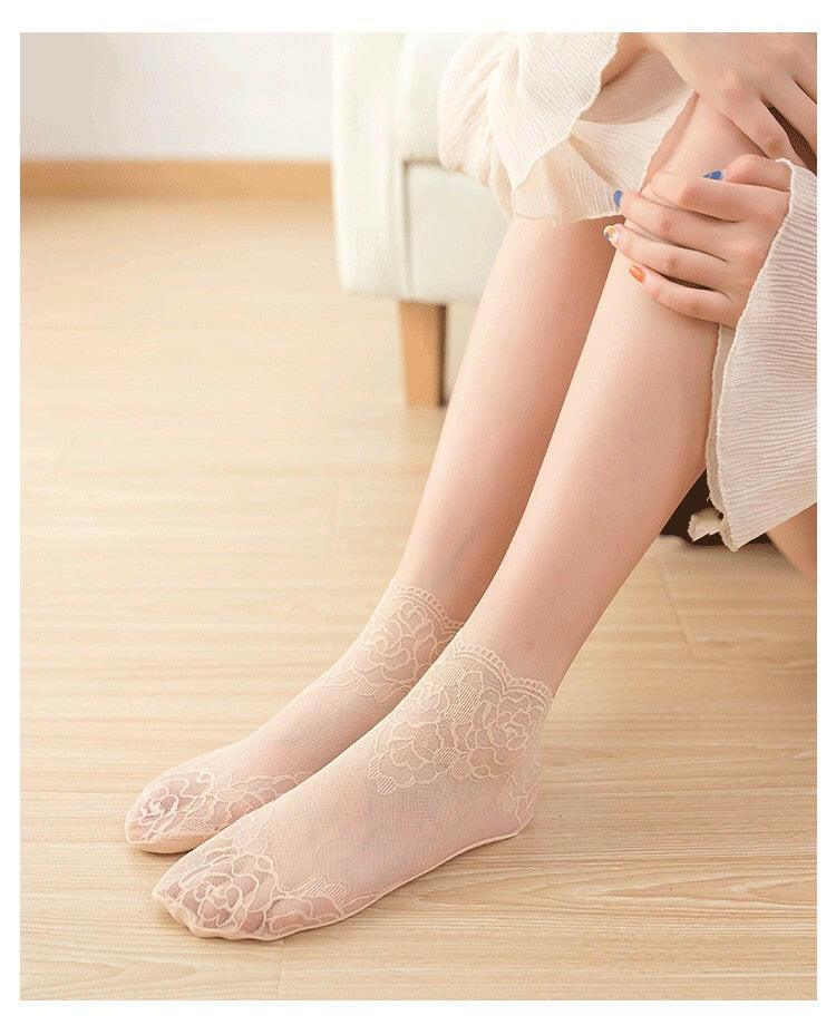 Best Seller Women's Lace Socks Classic Floral Pattern for Any Outfit