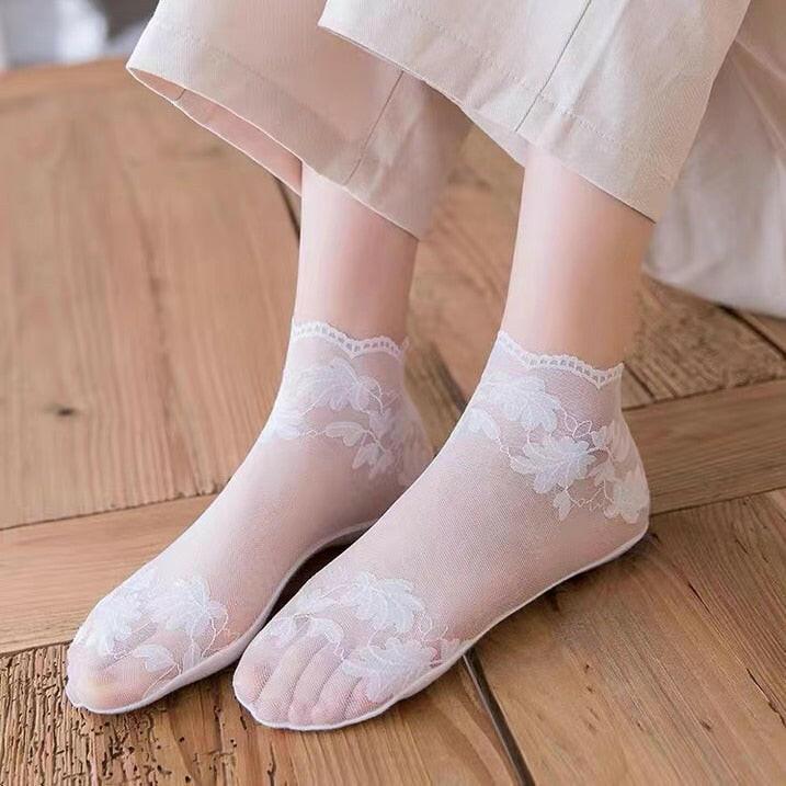 Best Seller Women's Lace Socks Classic Floral Pattern for Any Outfit