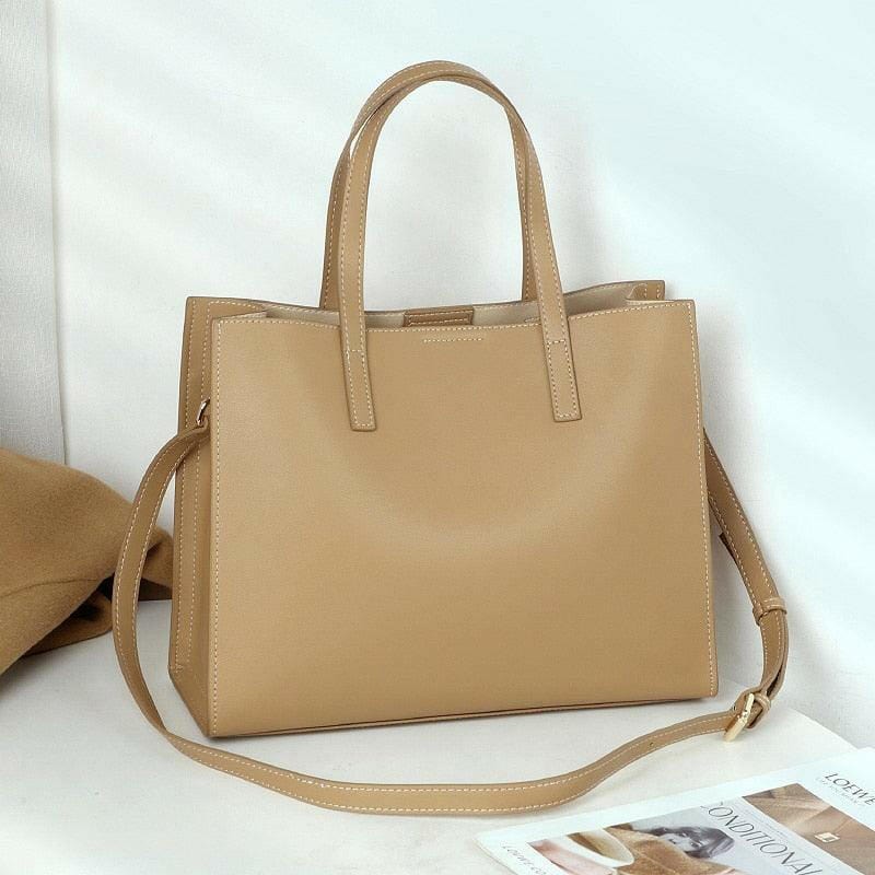Classic Leather Handbag with Timeless Design and Spacious Interior
