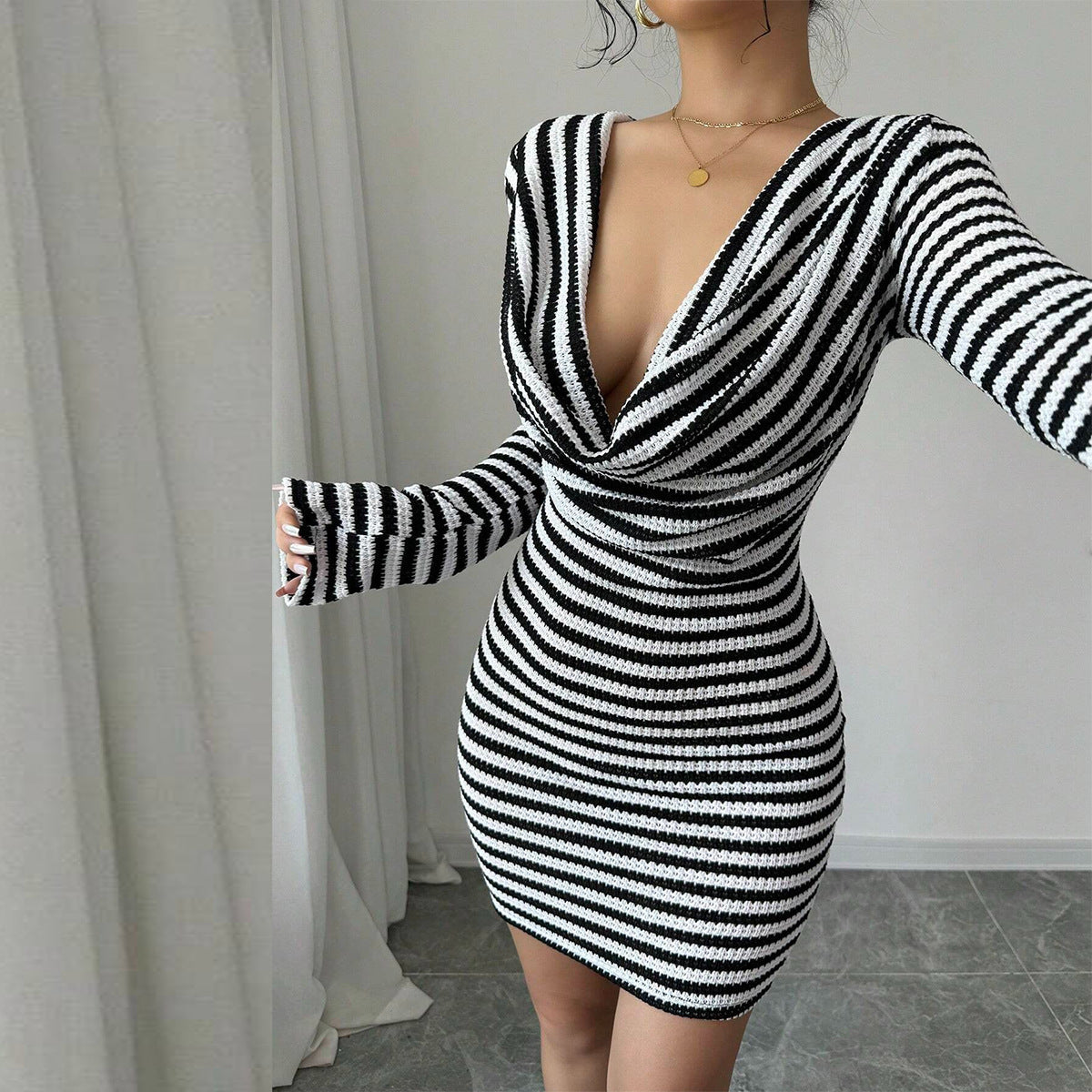 Elegant Striped Boat-Neck Flowy Dress